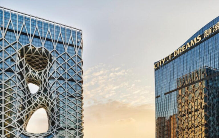 Access Macau Why 16